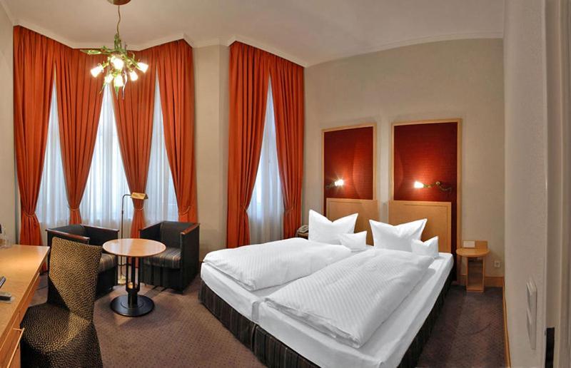 Dom Hotel Limburg Limburg an der Lahn Room photo